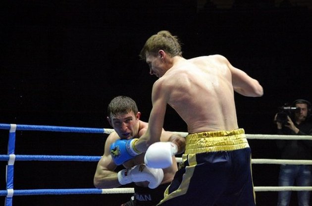 Незважаючи на поразку в Баку, "Українські Отамани" пробилися в півфінал Світової серії боксу