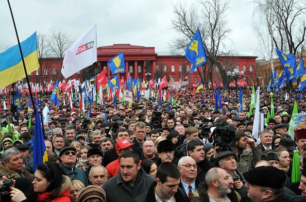 Четверть киевлян задекларировали желание митинговать за выборы в городе