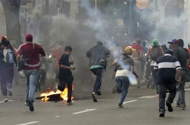 Новый президент Венесуэлы решил "проявить жесткость" к демонстрантам