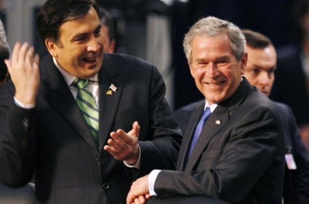 Саакашвили рассказал, как вынудил Буша помочь ему в войне с Россией