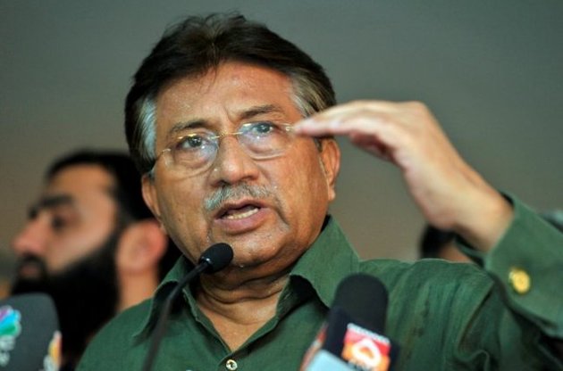 Екс-президент Пакистану Мушарраф втік із зали суду після видачі ордера на його арешт