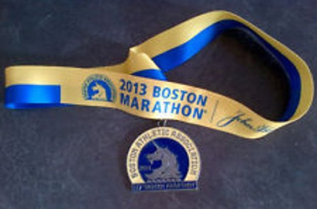 Неизвестные выставили на eBay медали бостонского марафона