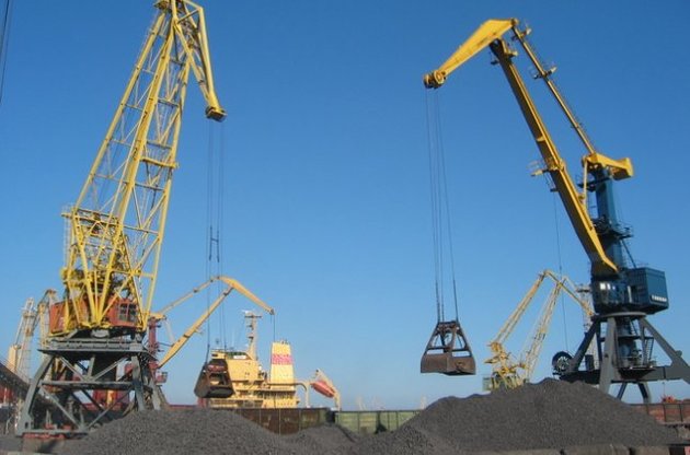 Компания сына Януковича резко нарастила экспорт угля, продав за три месяца больше, чем за весь прошлый год