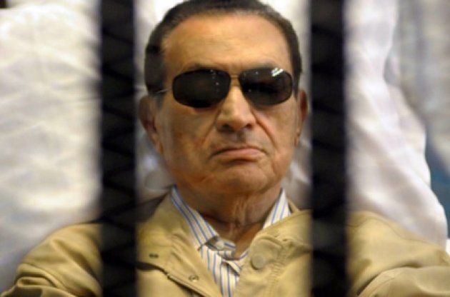 Египетский суд вновь перенес процесс над Хосни Мубараком