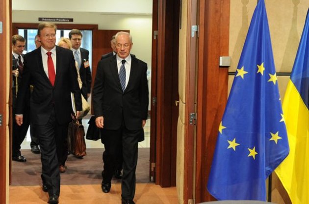 Азаров отправился в Люксембург на встречу с руководством Евросоюза