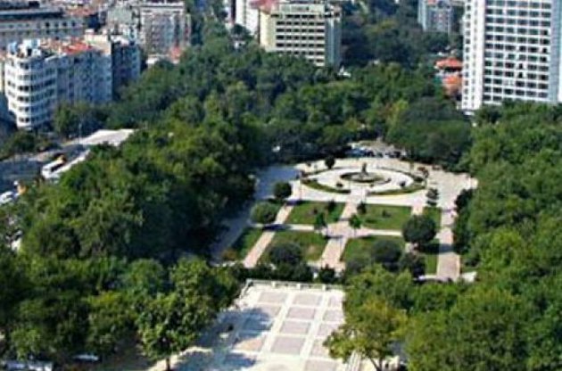 Турецький суд заборонив реконструкцію стамбульського парку Гези, через який протести охопили півкраїни