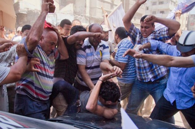 Во время переворота в Египте погибли не менее 32 человек