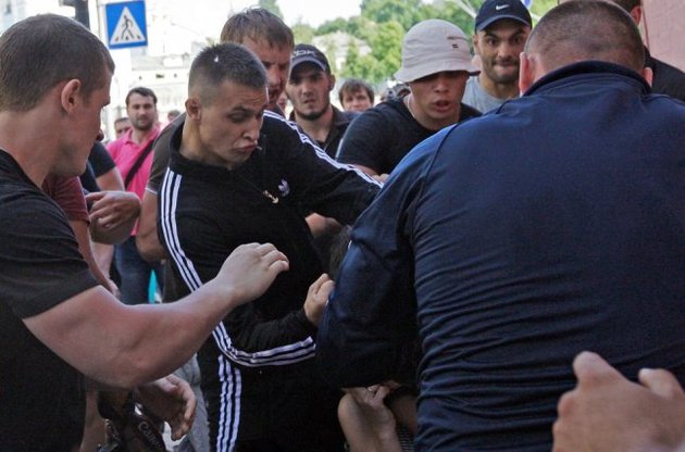 Милиция задержала свободовца за избиение "коллег" Титушко