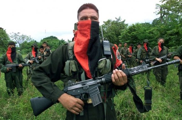 Власти Колумбии пошли на переговоры с повстанцами из Армии национального освобождения