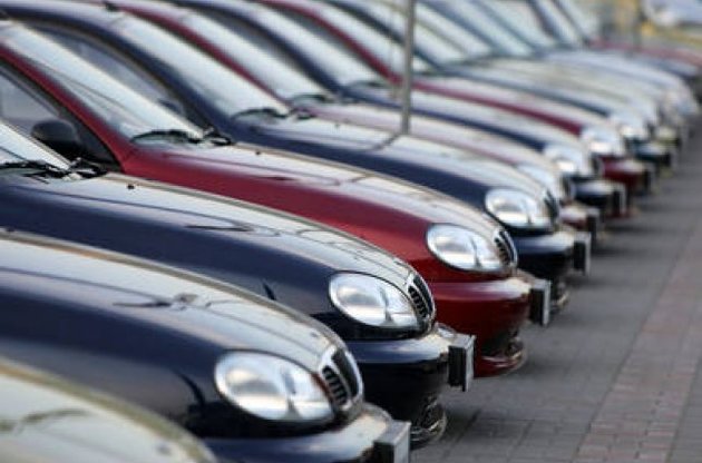 Введення утилізаційного збору спровокувало рекордне зростання продажів автомобілів