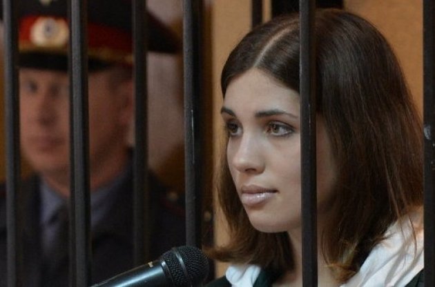 Осужденная участница Pussy Riot объявила голодовку в связи с угрозой убийства