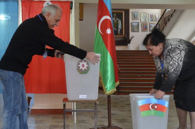 Азербайджан обирає президента: Ільхам Алієв має хороші шанси залишитися на третій термін