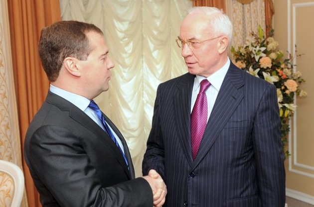 Медведев снова пригрозил Украине закрыть двери в Таможенный союз
