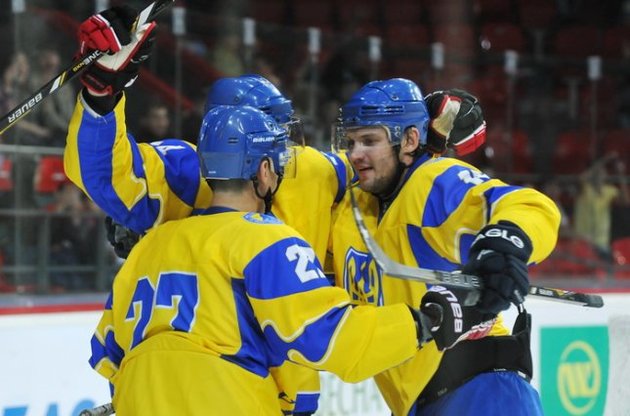 Сборная Украины по хоккею впервые победила под руководством Андрея Назарова