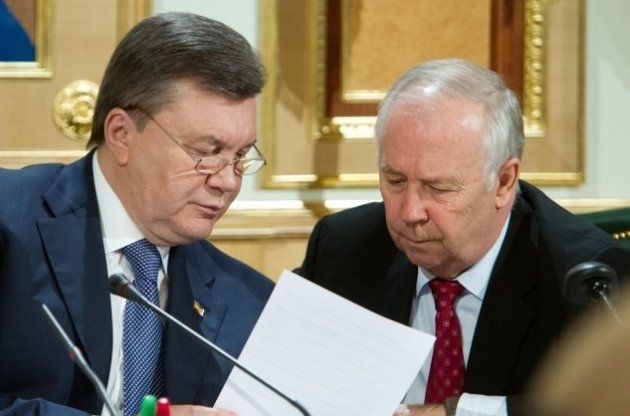 Фюле вдохновлен решительностью Януковича и Рыбака принять "евроинтеграционные" законы