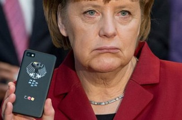 ЗМІ повідомили про прослуховування Росією телефону Меркель