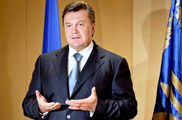 Янукович после Китая поедет в Россию - подписывать "дорожную карту" сотрудничества