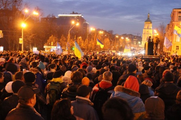 Попов через суд запретил митинговать в центре Киева