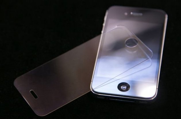 Apple вкриє екран iPhone 6 склом, яке важко подряпати