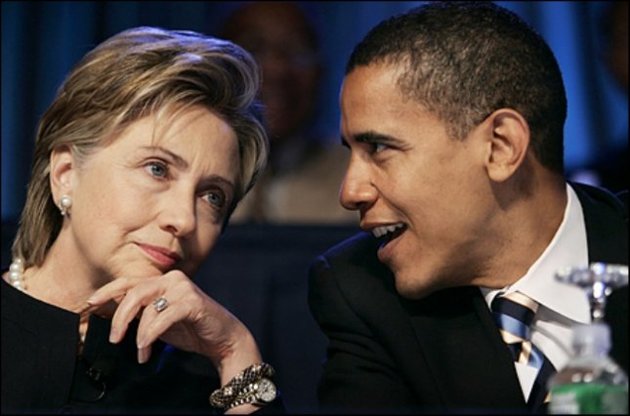 Обама и Хиллари Клинтон остаются самыми любимыми политиками в США, несмотря на падение популярности