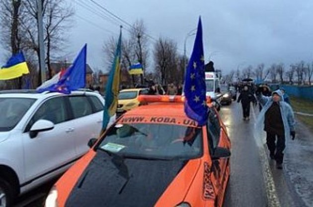 Донецкий Автомайдан поедет в имение Януковичей