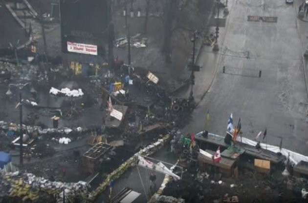 Протестующие ограничили движение на Грушевского