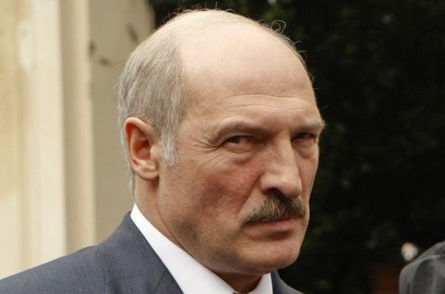 Лукашенко повідомив, що не буде "метушитися" через події в Україні і "ніякі кремлі" на нього не тиснуть