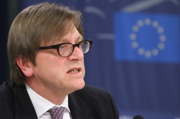 Глава фракции Европарламента призвал ЕС ввести санкции против России