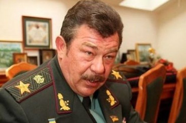Турчинов назначил своим советником по вопросам обороны Кузьмука
