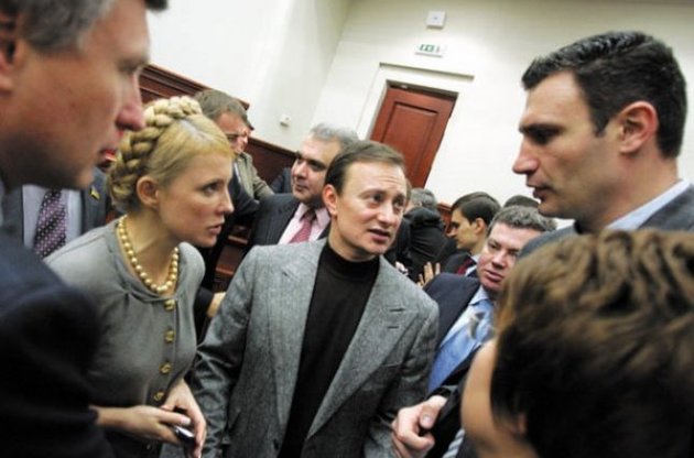 Кличко порадив Тимошенко відмовитися від участі у президентських виборах