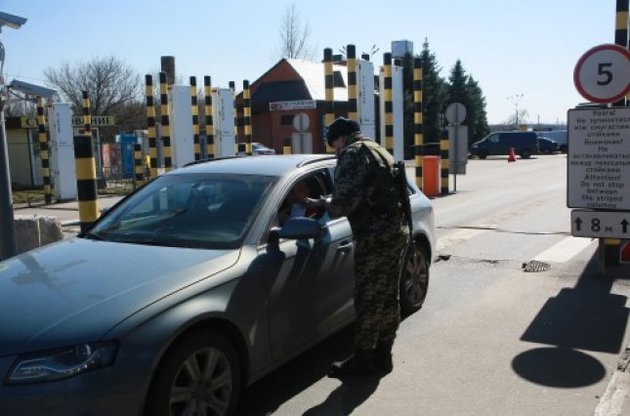 Пограничники не пропустили в Украину 12 тысяч россиян, заподозренных в экстремизме
