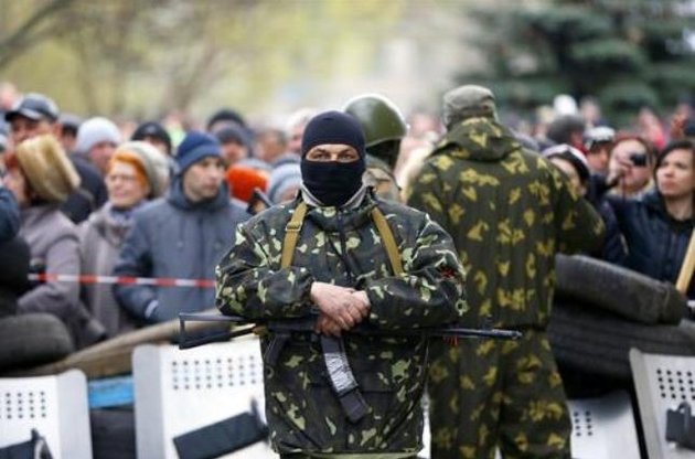 Наблюдатели ООН: Здания в Славянске захватывали хорошо вооруженные ополченцы