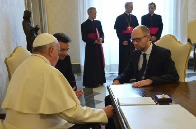 Яценюк встретился с Папой Римским и руководством Италии