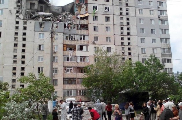 В Николаеве взрыв разрушил три этажа жилого дома, есть жертвы