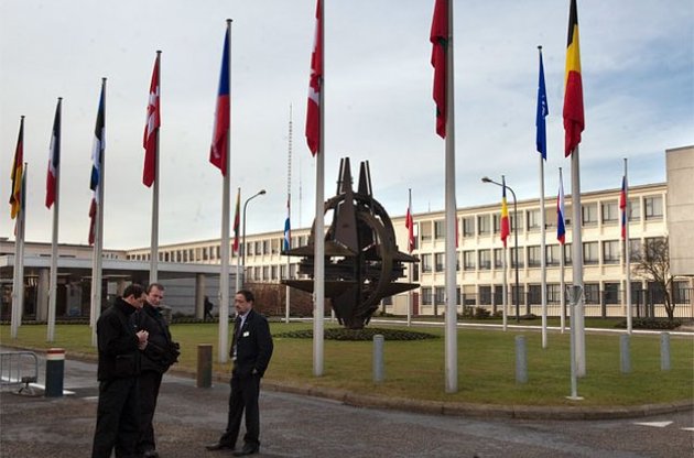 Эксперты НАТО по вопросам логистики изучают возможности оказания помощи Украине