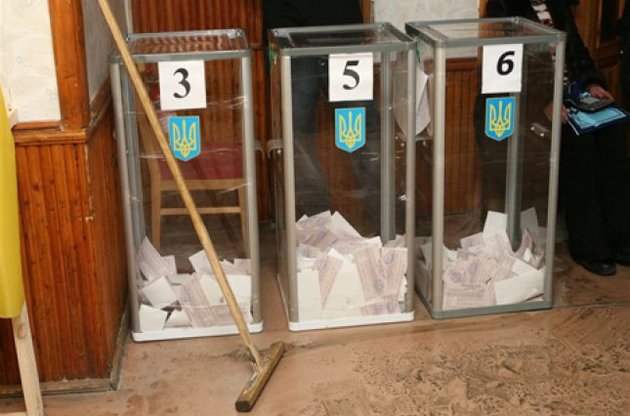 На Донбасі заблоковані 12 виборчкомів, ще сім під загрозою захоплення