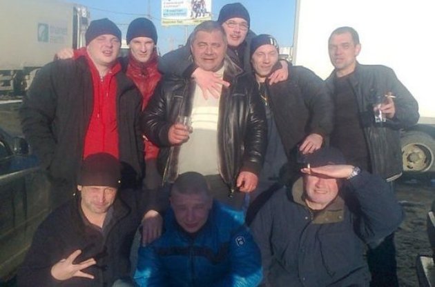 Среди россиян, награжденных за аннексию Крыма, оказались байкеры и уголовники