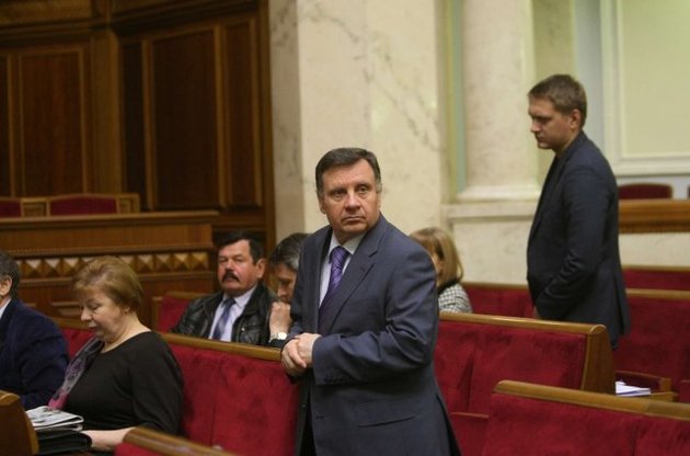 Фракцію комуністів у парламенті залишили шість депутатів