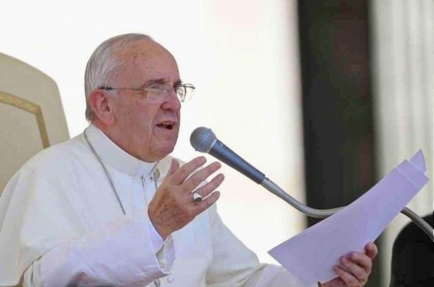 Папа Римський закликав припинити насильство в Україні