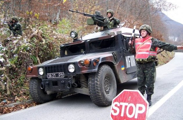Міноборони скоротить контингент українських миротворців у Косово