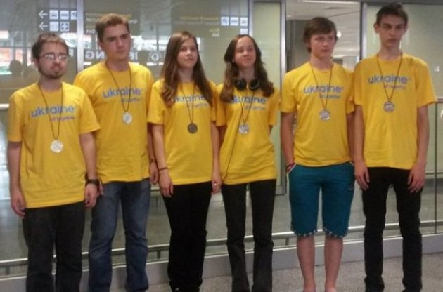 Українські школярі, незважаючи на брак коштів, взяли призи ряду міжнародних олімпіад