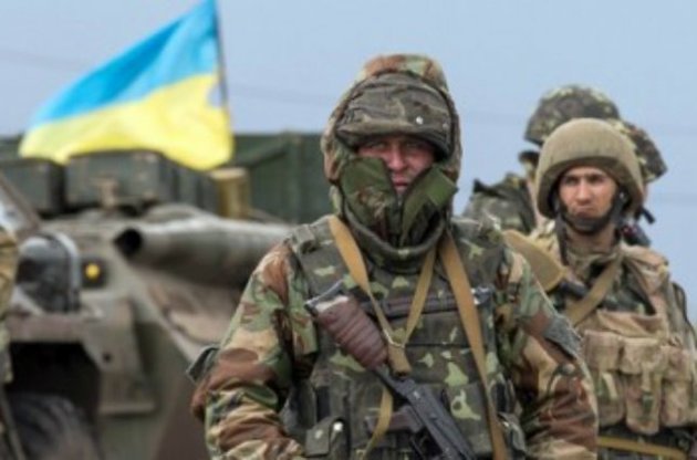 Більше половини українців виступають за припинення АТО, третина - за війну до перемоги