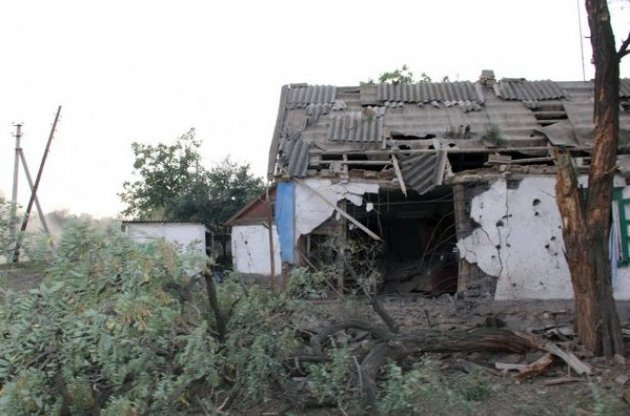 Террористы обстреляли из Града поселок в Донецкой области, погибли мирные жители - штаб АТО