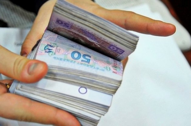 Расчеты наличными хотят ограничить до 18 тысяч грн