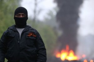 Боевики обстреляли поселок Луганщины, есть жертвы