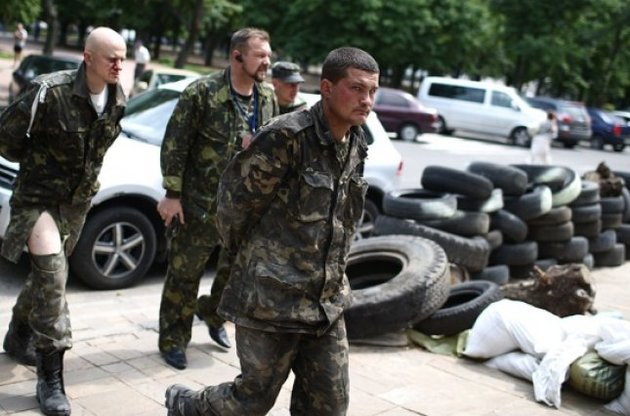 Из плена террористов освобождены 12 украинских военных
