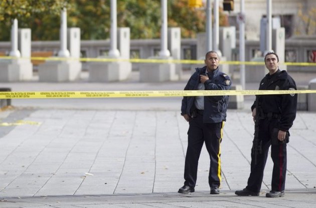 У парламента в Оттаве стрелял канадец, недавно принявший ислам - СМИ