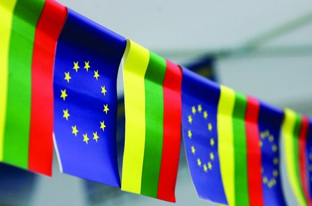 Литва вступает в еврозону, чтобы окончательно оторваться от России - Financial Times