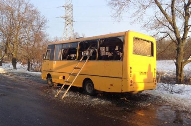 Количество погибших в результате обстрела боевиками автобуса под Волновахой достигло 12 человек