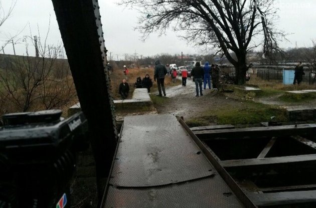 Под обстрелами Мариуполя из "Градов" погибли 10 человек (информация уточняется)